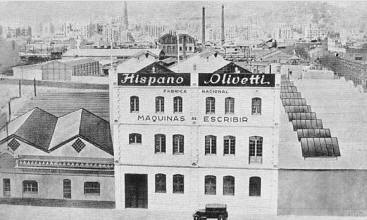 En 1929 Camilo Olivetti y el ingeniero barcelonés Julio Capará, fundan la Hispano Olivetti, la primera fábrica, fuera de Italia, de máquinas de escribir Olivetti 